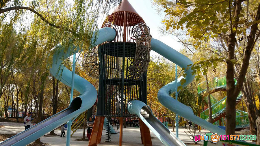 幼兒園滑梯包含哪些特點(diǎn)？有以下幾點(diǎn)