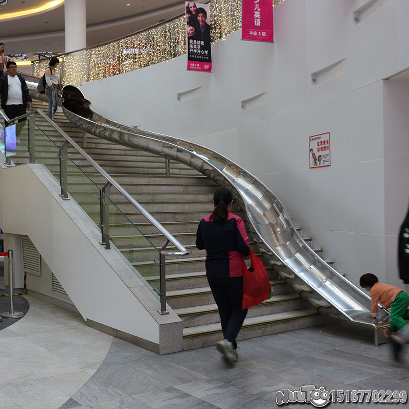 不銹鋼滑梯未來(lái)市場(chǎng)發(fā)展會(huì)怎樣？
